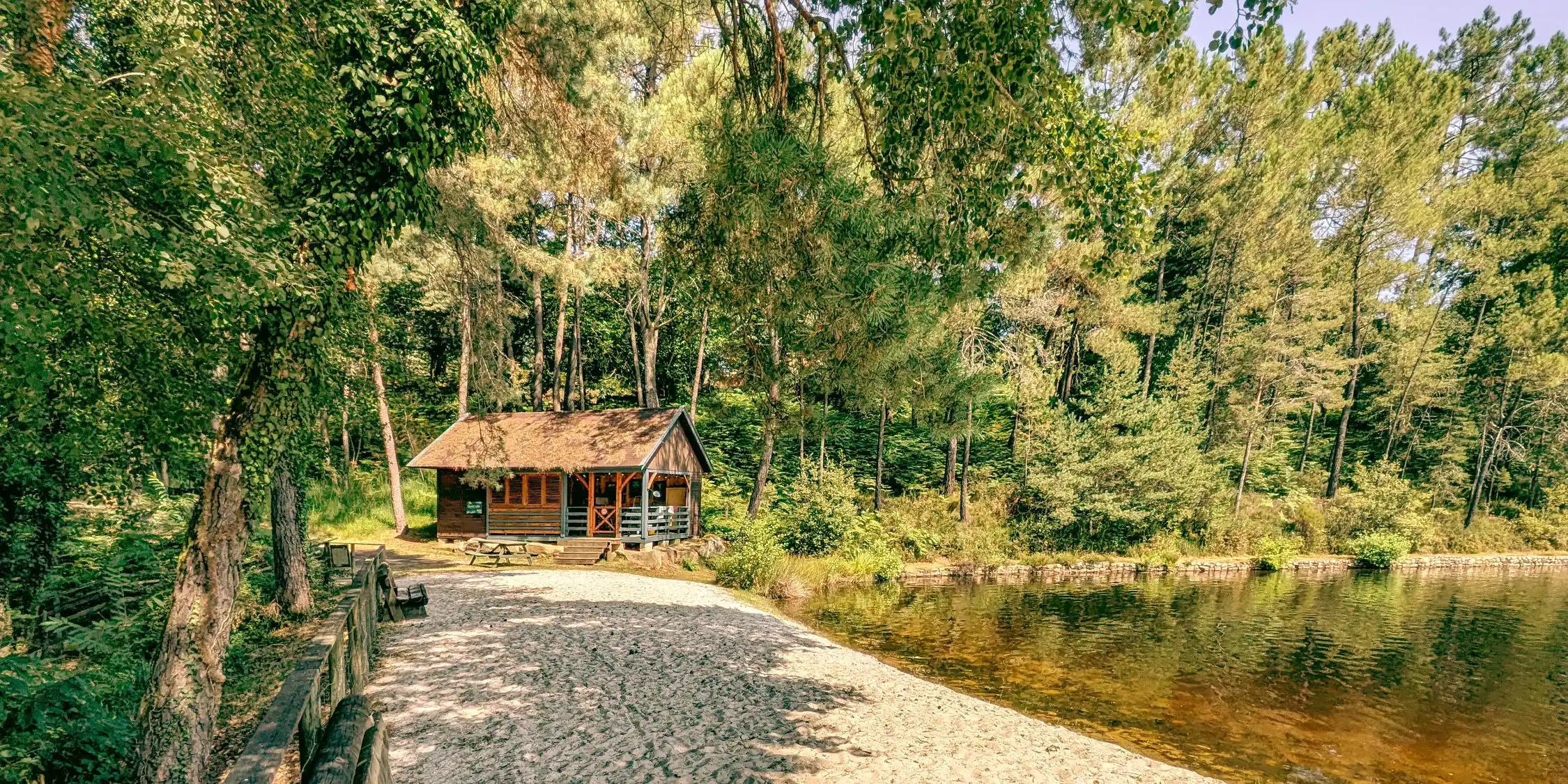 La Guyane en Dordogne avec ce carbet d'été pour vivre une expérience différente