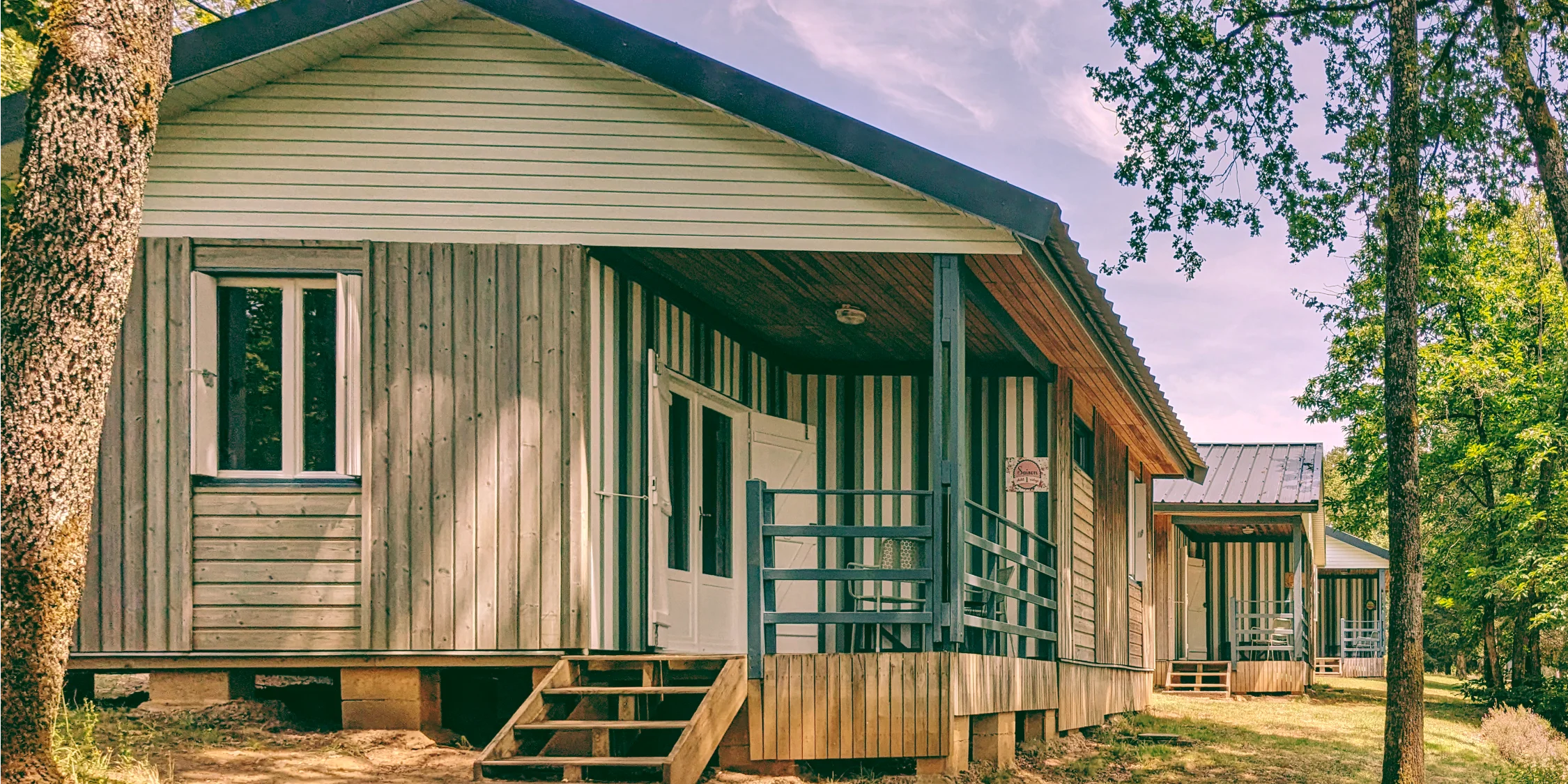 chalets spacieux pour 5 personnes à Parenthèses imaginaires en Dordogne