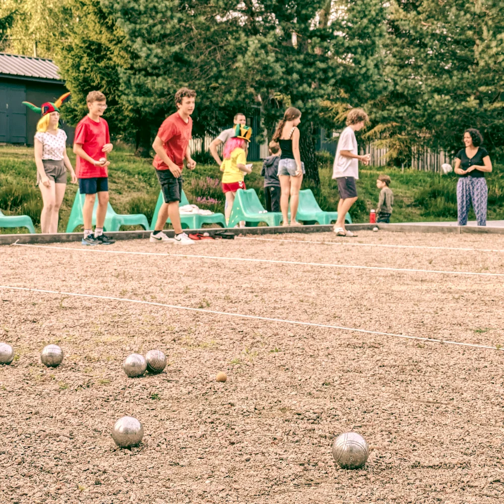 tournoi-petanque-camping-parentheses-imginaires-dordogne